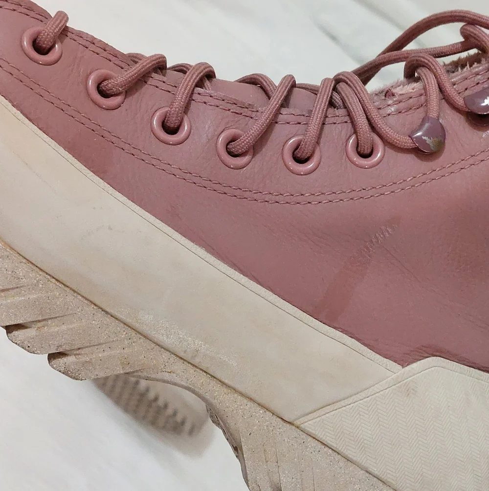 Converse High-Top Sneakers in Purplish-blush With Creamish Gray Lug Sole Size 10